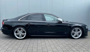 Audi S8 4.0TFSI QUATTRO full