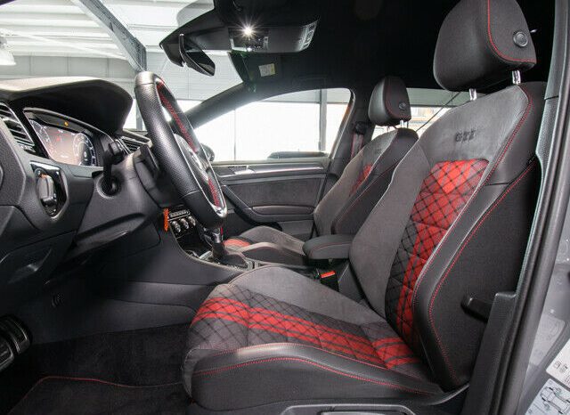 Volkswagen Golf VII GTI full