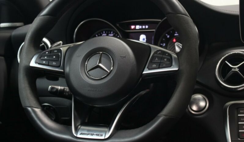 Mercedes-Benz CLA 45 AMG full