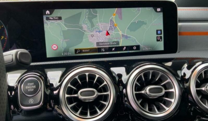 Mercedes-Benz CLA 250 AMG full