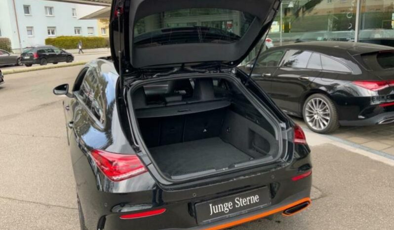 Mercedes-Benz CLA 250 AMG full