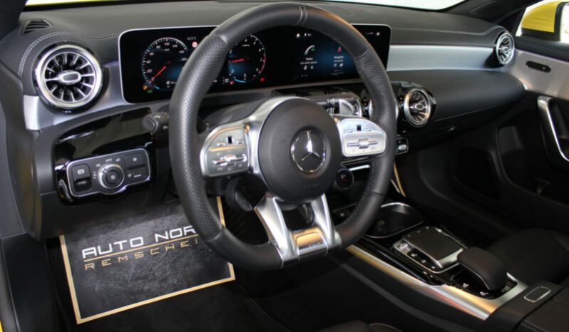 Mercedes-Benz CLA 35 AMG full