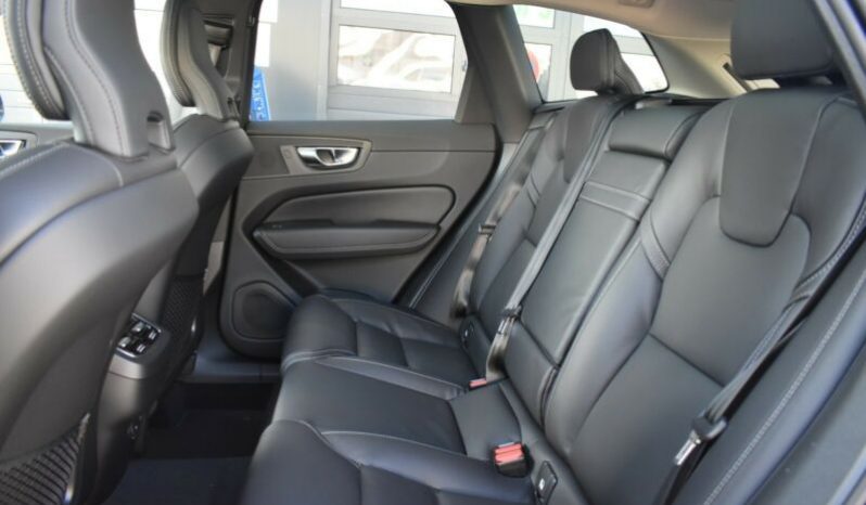 Volvo XC60 B5 full