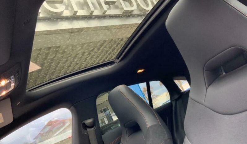 Mercedes-Benz CLA 250 AMG full