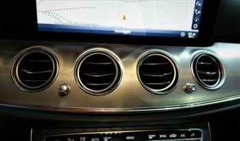 Mercedes-Benz E200 AMG-LINE full