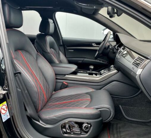 Audi S8 4.0TFSI QUATTRO full