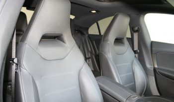 Mercedes-Benz CLA 35 AMG full
