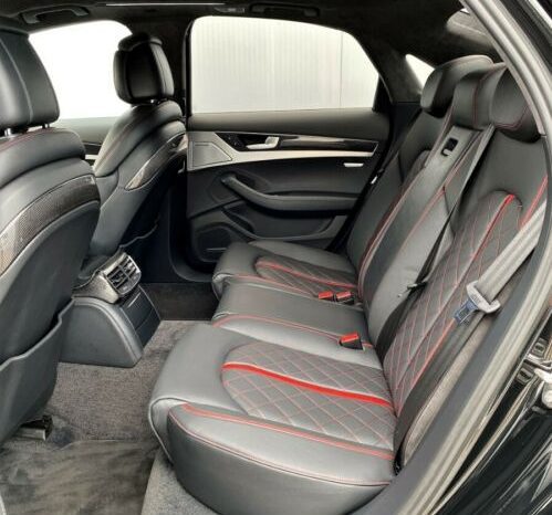 Audi S8 4.0TFSI QUATTRO full