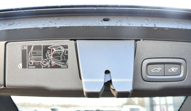 Volvo XC60 B5 full