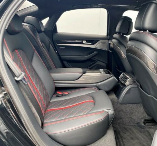 Audi S8 4.0TFSI QUATTRO full