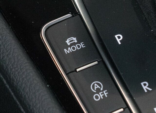 Volkswagen Golf VII GTI full