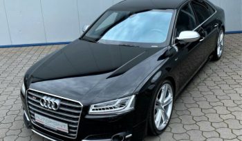 Audi S8 4.0TFSI QUATTRO full