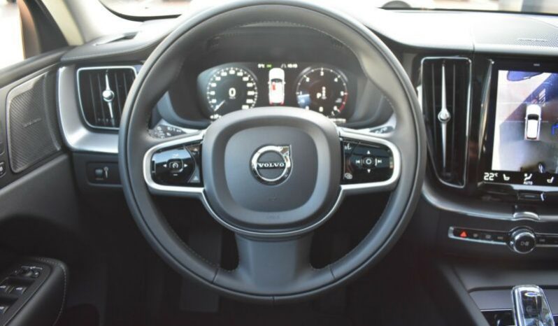 Volvo XC60 B5 full