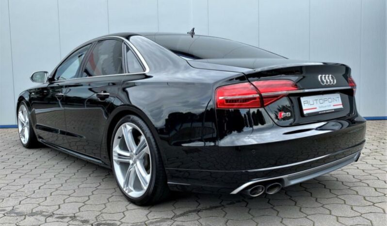 Audi S8 4.0TFSI QUATTRO full
