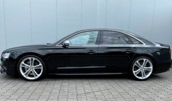 Audi S8 4.0TFSI QUATTRO full