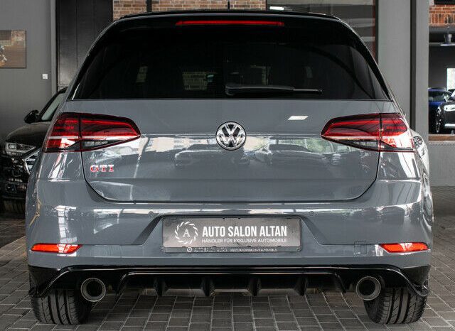 Volkswagen Golf VII GTI full