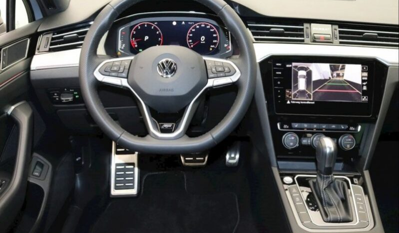 Volkswagen Passat Variant R-Line full