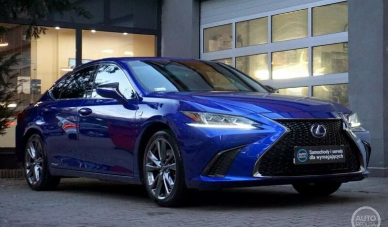 Lexus ES 300h F SPORT full