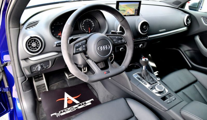 Audi RS3 Sportback 2,5 TFSI full