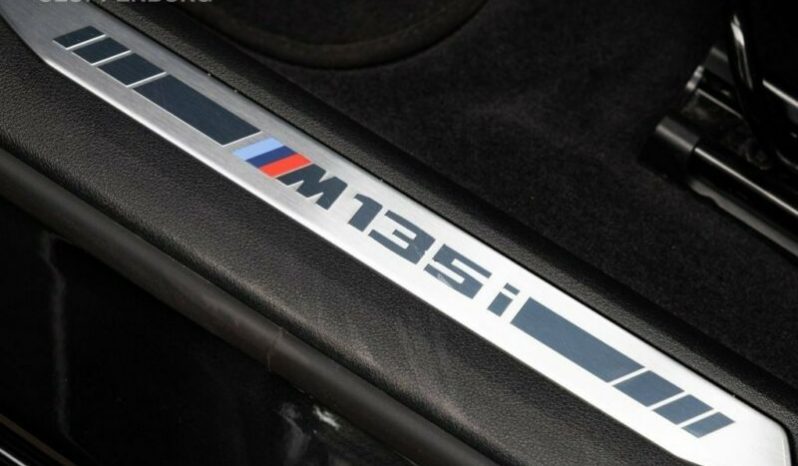 BMW M135i xDrive full