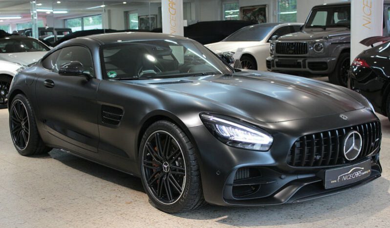 Mercedes-Benz AMG GTS full