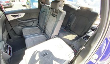 Audi Q7 full