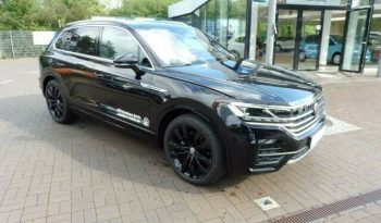 Volkswagen Touareg full