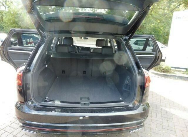 Volkswagen Touareg full