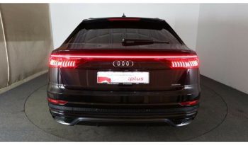 Audi Q8 full