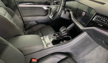 Volkswagen Touareg 3.0TDI R-LINE full