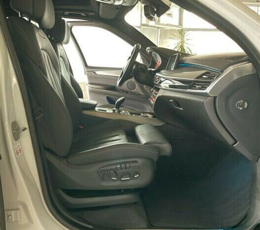 BMW X5 xDrive 30d M Sport full