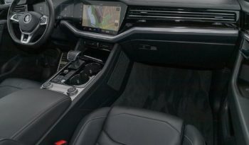 Volkswagen Touareg 3.0TDI R-LINE full