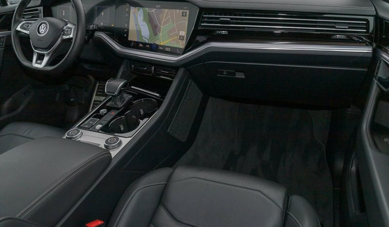 Volkswagen Touareg 3.0TDI R-LINE full