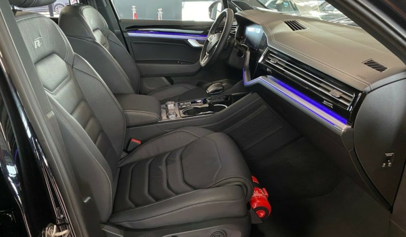 Volkswagen Touareg full