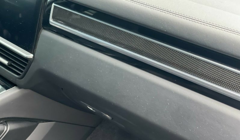 Porsche Cayenne Coupe full