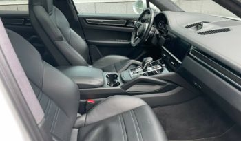 Porsche Cayenne Coupe full