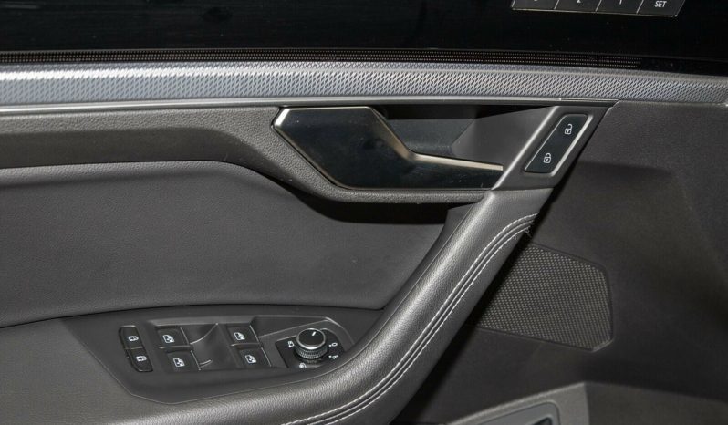 Volkswagen Touareg 3.0TDI R-LINE full