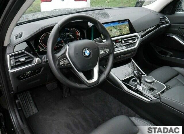 BMW 320d xDrive full