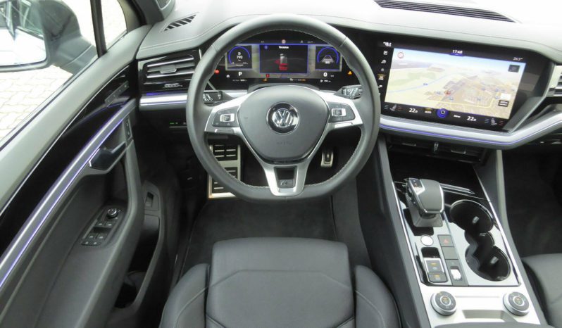 VW Touareg 3.0TDI R-LINE full