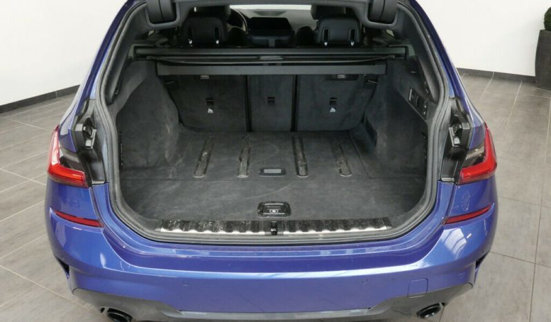 BMW 330d Touring xDrive full