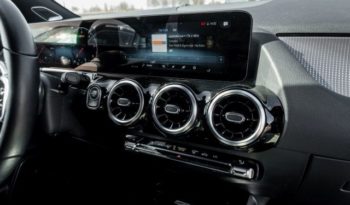 Mercedes-Benz GLA 220d 4M full