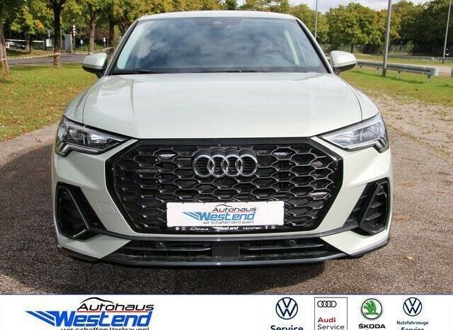 Audi Q3 full