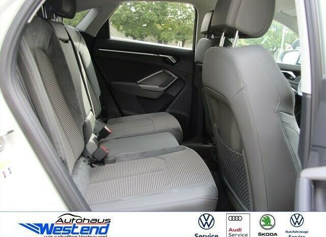 Audi Q3 full