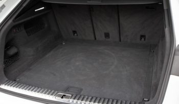 Audi Q8 full