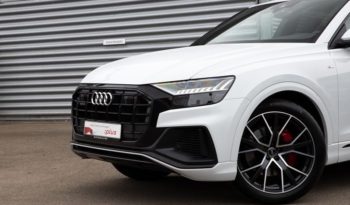 Audi Q8 full