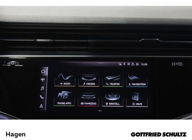 Audi Q8 full