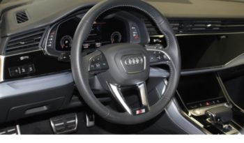 Audi Q8 full