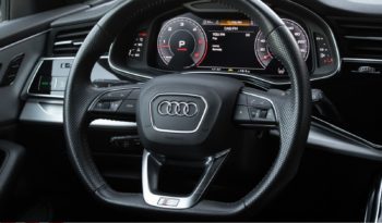 Audi Q8 full