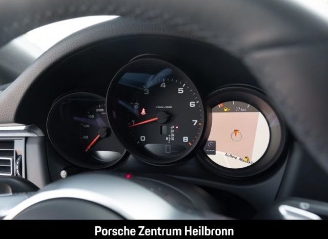 Porsche Macan full