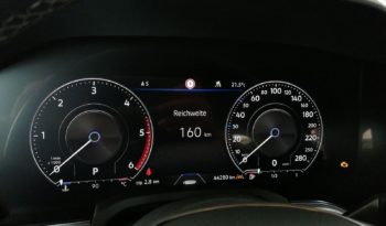 VW Touareg R-LINE V8 full